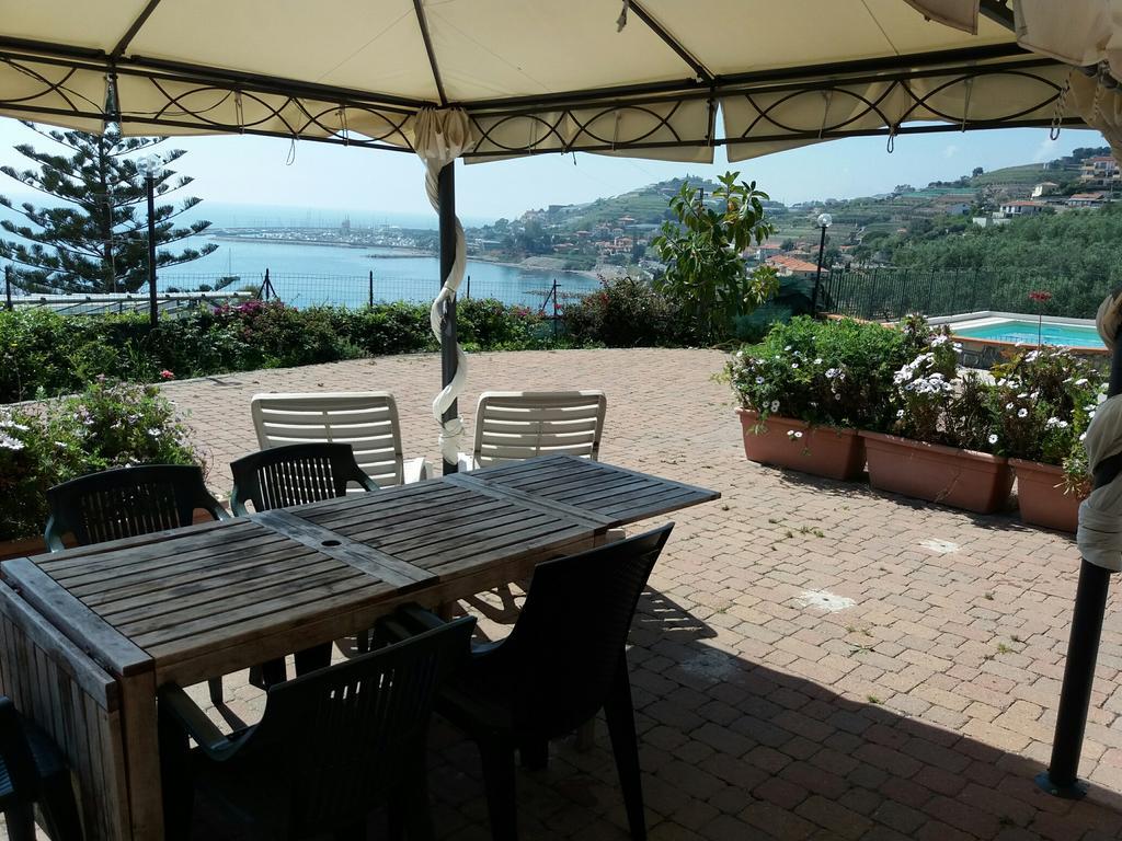 Villa Del Mare Ligure Terme & Spa Piscina A 37 Gradi Santo Stefano al Mare Buitenkant foto