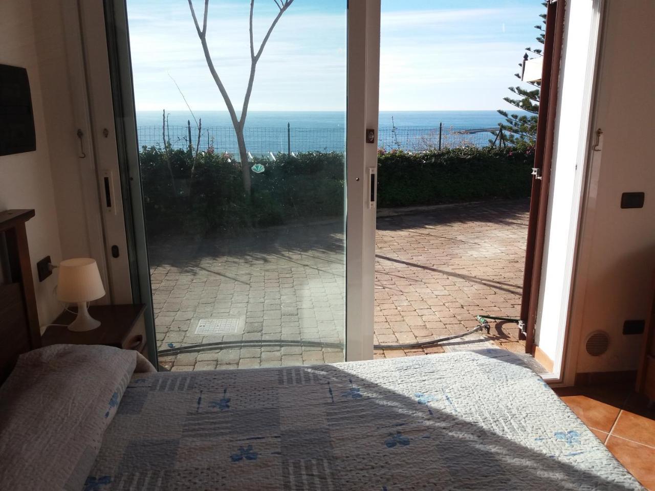 Villa Del Mare Ligure Terme & Spa Piscina A 37 Gradi Santo Stefano al Mare Buitenkant foto