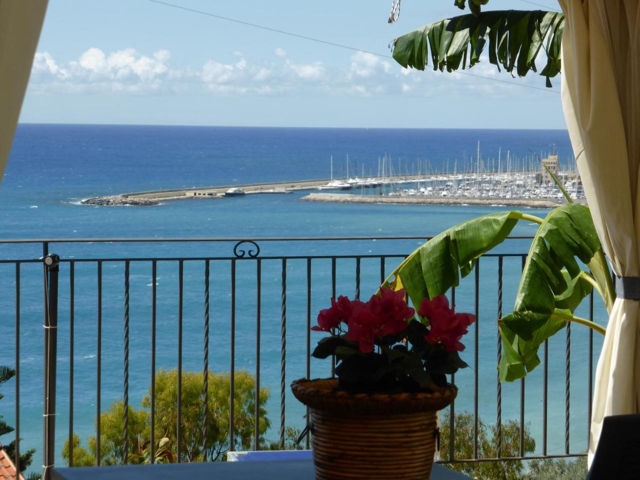Villa Del Mare Ligure Terme & Spa Piscina A 37 Gradi Santo Stefano al Mare Buitenkant foto